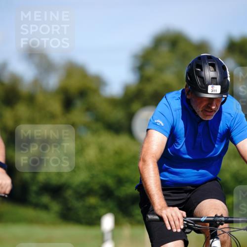 07.09.2025 - 19. Norderstedt Triathlon Michael Burmester http://msf.ph/oto/8843532 07.09.2025 13:03:12 Radfahren 311, 314 meine-sportfotos.de