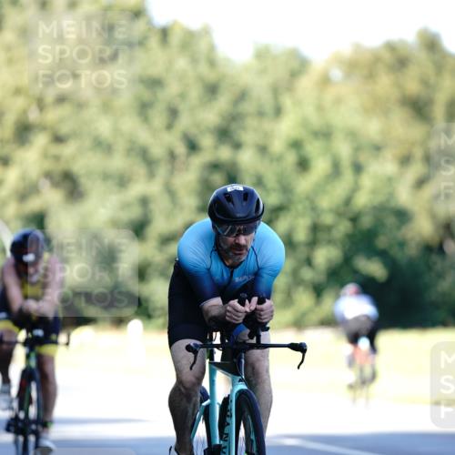 07.09.2025 - 19. Norderstedt Triathlon Michael Burmester http://msf.ph/oto/8843538 07.09.2025 15:55:24 Radfahren 957, 1078, 1523, 1551, 1627 meine-sportfotos.de