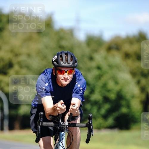07.09.2025 - 19. Norderstedt Triathlon Michael Burmester http://msf.ph/oto/8843541 07.09.2025 13:03:29 Radfahren 1299 meine-sportfotos.de
