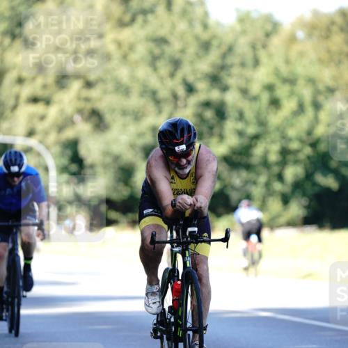 07.09.2025 - 19. Norderstedt Triathlon Michael Burmester http://msf.ph/oto/8843542 07.09.2025 15:55:25 Radfahren 957, 1078, 1523, 1551, 1627 meine-sportfotos.de