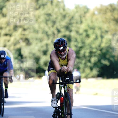 07.09.2025 - 19. Norderstedt Triathlon Michael Burmester http://msf.ph/oto/8843544 07.09.2025 15:55:25 Radfahren 957, 1078, 1523, 1551, 1627 meine-sportfotos.de