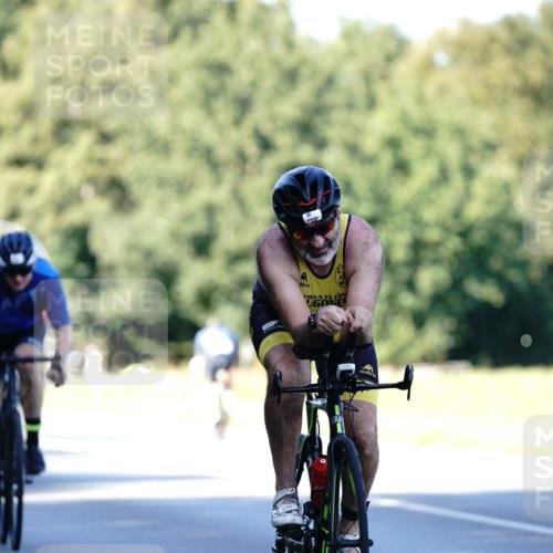 07.09.2025 - 19. Norderstedt Triathlon Michael Burmester http://msf.ph/oto/8843545 07.09.2025 15:55:25 Radfahren 957, 1078, 1523, 1551, 1627 meine-sportfotos.de