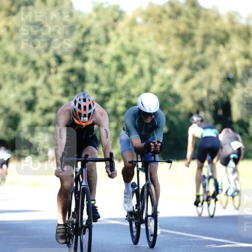 07.09.2025 - 19. Norderstedt Triathlon Michael Burmester http://msf.ph/oto/8843554 07.09.2025 15:55:27 Radfahren 939, 957, 1078, 1403, 1523, 1601, 1627 meine-sportfotos.de