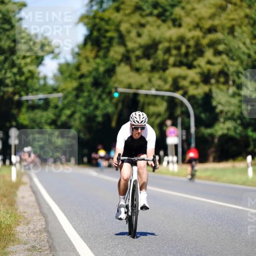 07.09.2025 - 19. Norderstedt Triathlon Michael Burmester http://msf.ph/oto/8843574 07.09.2025 13:04:00 Radfahren 1356 meine-sportfotos.de