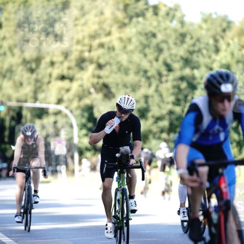 07.09.2025 - 19. Norderstedt Triathlon Michael Burmester http://msf.ph/oto/8843580 07.09.2025 15:55:41 Radfahren 866, 1057, 1559, 1611 meine-sportfotos.de