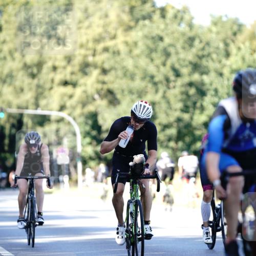 07.09.2025 - 19. Norderstedt Triathlon Michael Burmester http://msf.ph/oto/8843581 07.09.2025 15:55:41 Radfahren 866, 1057, 1559, 1611 meine-sportfotos.de