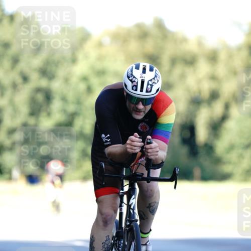 07.09.2025 - 19. Norderstedt Triathlon Michael Burmester http://msf.ph/oto/8843596 07.09.2025 15:55:46 Radfahren 491, 866, 1559, 1580, 1609, 1611 meine-sportfotos.de