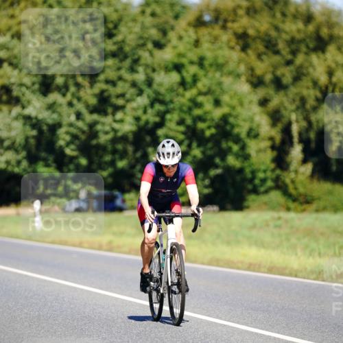 07.09.2025 - 19. Norderstedt Triathlon Michael Burmester http://msf.ph/oto/8843602 07.09.2025 13:04:27 Radfahren 329, 855, 1362 meine-sportfotos.de