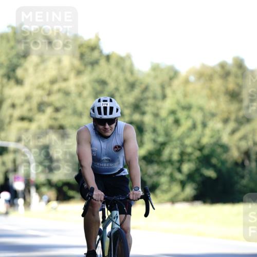 07.09.2025 - 19. Norderstedt Triathlon Michael Burmester http://msf.ph/oto/8843607 07.09.2025 15:55:53 Radfahren 378, 1589, 1616 meine-sportfotos.de