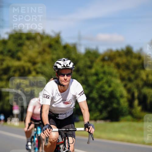 07.09.2025 - 19. Norderstedt Triathlon Michael Burmester http://msf.ph/oto/8843610 07.09.2025 13:04:29 Radfahren 329, 855, 1362 meine-sportfotos.de