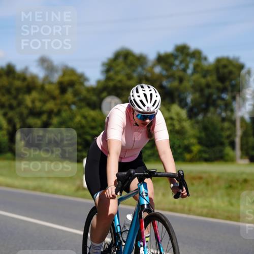07.09.2025 - 19. Norderstedt Triathlon Michael Burmester http://msf.ph/oto/8843617 07.09.2025 13:04:30 Radfahren 329, 348, 855, 1362 meine-sportfotos.de