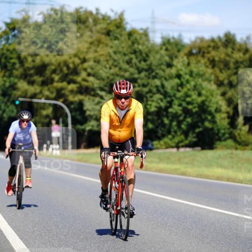 07.09.2025 - 19. Norderstedt Triathlon Michael Burmester http://msf.ph/oto/8843619 07.09.2025 13:04:32 Radfahren 329, 348, 853, 855, 1362 meine-sportfotos.de