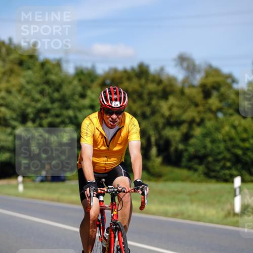 07.09.2025 - 19. Norderstedt Triathlon Michael Burmester http://msf.ph/oto/8843623 07.09.2025 13:04:33 Radfahren 329, 348, 853, 1362 meine-sportfotos.de