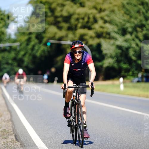 07.09.2025 - 19. Norderstedt Triathlon Michael Burmester http://msf.ph/oto/8843640 07.09.2025 13:04:37 Radfahren 799, 853 meine-sportfotos.de