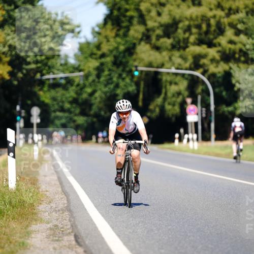 07.09.2025 - 19. Norderstedt Triathlon Michael Burmester http://msf.ph/oto/8843651 07.09.2025 13:04:48 Radfahren 352 meine-sportfotos.de