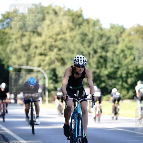 07.09.2025 - 19. Norderstedt Triathlon Michael Burmester http://msf.ph/oto/8843663 07.09.2025 15:56:21 Radfahren 950, 1098, 1417, 1437, 1555 meine-sportfotos.de