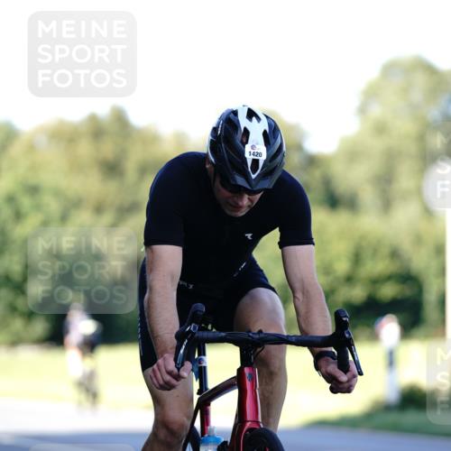 07.09.2025 - 19. Norderstedt Triathlon Michael Burmester http://msf.ph/oto/8843668 07.09.2025 15:56:25 Radfahren 552, 1098, 1420, 1437 meine-sportfotos.de