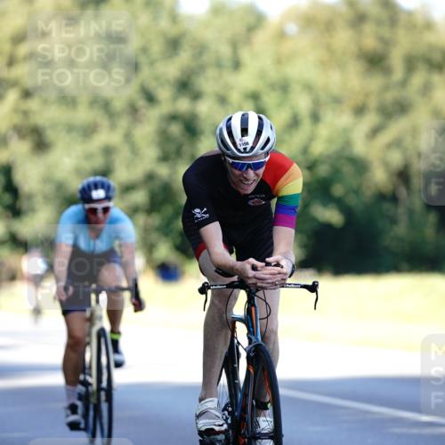 07.09.2025 - 19. Norderstedt Triathlon Michael Burmester http://msf.ph/oto/8843675 07.09.2025 15:56:33 Radfahren 930, 1475, 1556, 1588, 1607 meine-sportfotos.de
