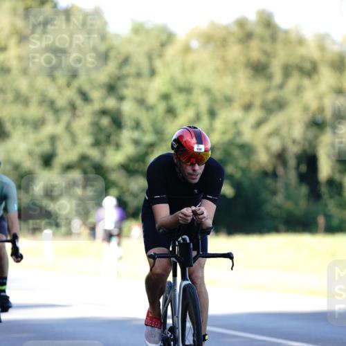 07.09.2025 - 19. Norderstedt Triathlon Michael Burmester http://msf.ph/oto/8843679 07.09.2025 15:56:35 Radfahren 930, 945, 1475, 1556, 1588, 1607 meine-sportfotos.de