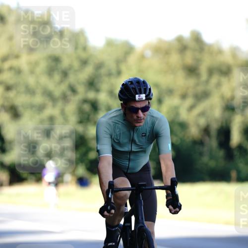 07.09.2025 - 19. Norderstedt Triathlon Michael Burmester http://msf.ph/oto/8843681 07.09.2025 15:56:36 Radfahren 930, 945, 1556, 1579, 1607 meine-sportfotos.de