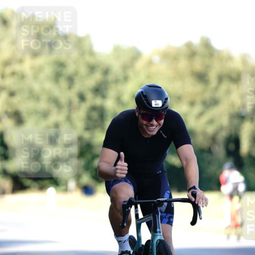07.09.2025 - 19. Norderstedt Triathlon Michael Burmester http://msf.ph/oto/8843689 07.09.2025 15:56:42 Radfahren 401, 1579 meine-sportfotos.de