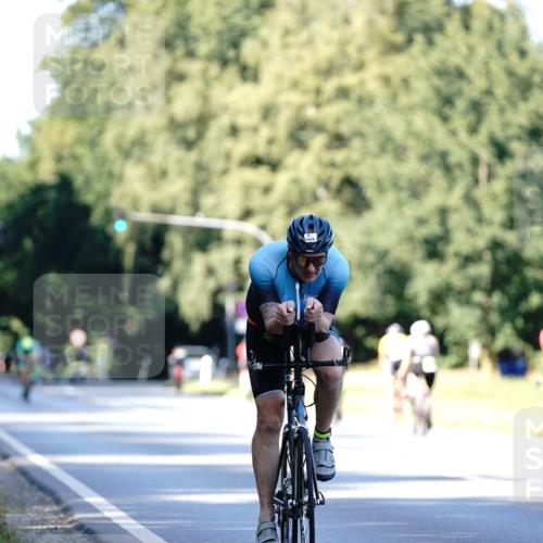 07.09.2025 - 19. Norderstedt Triathlon Michael Burmester http://msf.ph/oto/8843703 07.09.2025 15:56:51 Radfahren 1407, 1628 meine-sportfotos.de