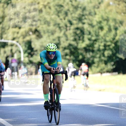 07.09.2025 - 19. Norderstedt Triathlon Michael Burmester http://msf.ph/oto/8843711 07.09.2025 15:57:00 Radfahren 1623 meine-sportfotos.de