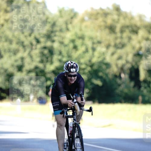07.09.2025 - 19. Norderstedt Triathlon Michael Burmester http://msf.ph/oto/8843748 07.09.2025 15:57:10 Radfahren 916, 1102 meine-sportfotos.de