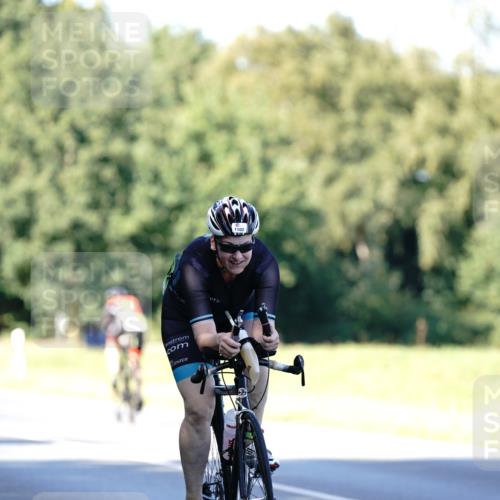 07.09.2025 - 19. Norderstedt Triathlon Michael Burmester http://msf.ph/oto/8843751 07.09.2025 15:57:10 Radfahren 916, 1102 meine-sportfotos.de