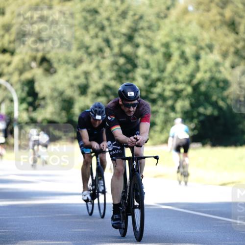 07.09.2025 - 19. Norderstedt Triathlon Michael Burmester http://msf.ph/oto/8843766 07.09.2025 15:57:16 Radfahren 483, 518, 1621 meine-sportfotos.de