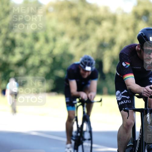 07.09.2025 - 19. Norderstedt Triathlon Michael Burmester http://msf.ph/oto/8843770 07.09.2025 15:57:16 Radfahren 483, 518, 1621 meine-sportfotos.de