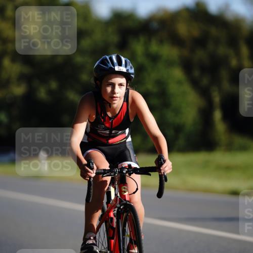 07.09.2025 - 19. Norderstedt Triathlon Michael Burmester http://msf.ph/oto/8843786 07.09.2025 09:39:18 Radfahren 563, 587 meine-sportfotos.de