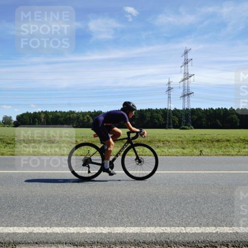 07.09.2025 - 19. Norderstedt Triathlon Michael Burmester http://msf.ph/oto/8843796 07.09.2025 12:40:18 Radfahren 811, 1256 meine-sportfotos.de