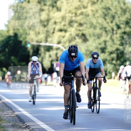 07.09.2025 - 19. Norderstedt Triathlon Michael Burmester http://msf.ph/oto/8843895 07.09.2025 15:57:59 Radfahren 383, 883 meine-sportfotos.de