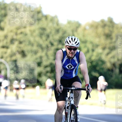 07.09.2025 - 19. Norderstedt Triathlon Michael Burmester http://msf.ph/oto/8843910 07.09.2025 15:58:02 Radfahren 383, 883, 1567 meine-sportfotos.de