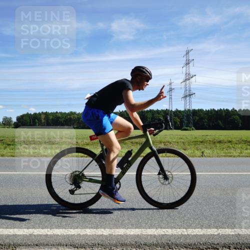 07.09.2025 - 19. Norderstedt Triathlon Michael Burmester http://msf.ph/oto/8843913 07.09.2025 12:41:44 Radfahren 752, 1376 meine-sportfotos.de