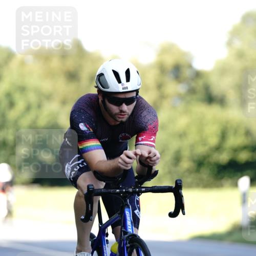 07.09.2025 - 19. Norderstedt Triathlon Michael Burmester http://msf.ph/oto/8843941 07.09.2025 15:58:10 Radfahren 488, 543, 927, 1080, 1514, 1527, 1538 meine-sportfotos.de