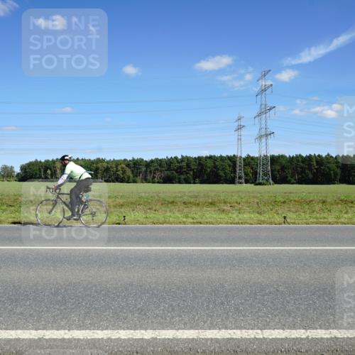 07.09.2025 - 19. Norderstedt Triathlon Michael Burmester http://msf.ph/oto/8843948 07.09.2025 14:47:21 Radfahren 455, 458 meine-sportfotos.de