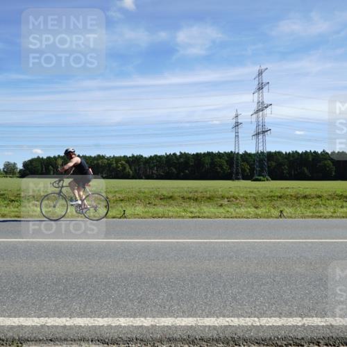 07.09.2025 - 19. Norderstedt Triathlon Michael Burmester http://msf.ph/oto/8844001 07.09.2025 12:42:47 Radfahren 713, 750, 1328 meine-sportfotos.de