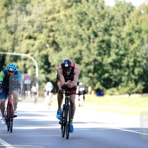 07.09.2025 - 19. Norderstedt Triathlon Michael Burmester http://msf.ph/oto/8844002 07.09.2025 15:58:30 Radfahren 522, 530 meine-sportfotos.de