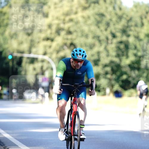 07.09.2025 - 19. Norderstedt Triathlon Michael Burmester http://msf.ph/oto/8844016 07.09.2025 15:58:31 Radfahren 522, 530 meine-sportfotos.de