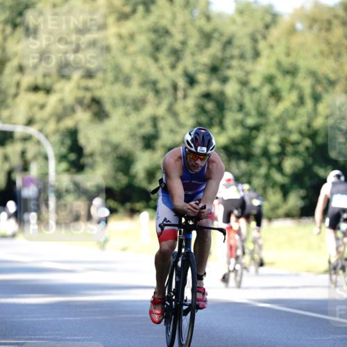 07.09.2025 - 19. Norderstedt Triathlon Michael Burmester http://msf.ph/oto/8844040 07.09.2025 15:58:38 Radfahren 1482, 1575, 1593 meine-sportfotos.de