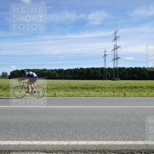 07.09.2025 - 19. Norderstedt Triathlon Michael Burmester http://msf.ph/oto/8844105 07.09.2025 12:43:50 Radfahren 1385 meine-sportfotos.de