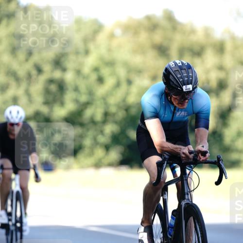 07.09.2025 - 19. Norderstedt Triathlon Michael Burmester http://msf.ph/oto/8844106 07.09.2025 15:59:00 Radfahren 386, 501, 517, 915, 1073, 1632 meine-sportfotos.de