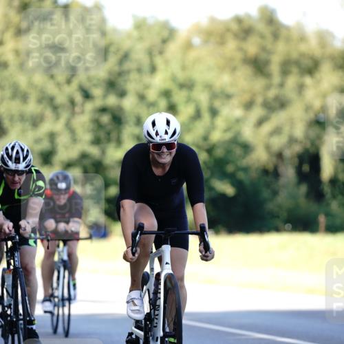 07.09.2025 - 19. Norderstedt Triathlon Michael Burmester http://msf.ph/oto/8844110 07.09.2025 15:59:00 Radfahren 386, 501, 517, 915, 1073, 1632 meine-sportfotos.de