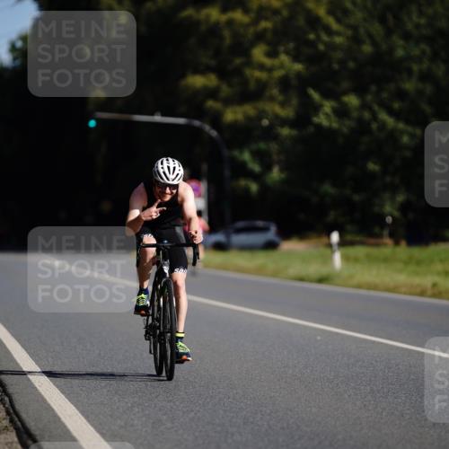 07.09.2025 - 19. Norderstedt Triathlon Michael Burmester http://msf.ph/oto/8844159 07.09.2025 10:21:56 Radfahren 1138 meine-sportfotos.de