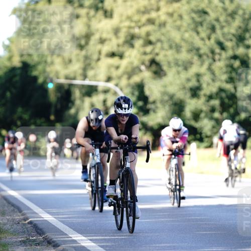 07.09.2025 - 19. Norderstedt Triathlon Michael Burmester http://msf.ph/oto/8844175 07.09.2025 15:59:14 Radfahren 875, 912, 1532 meine-sportfotos.de