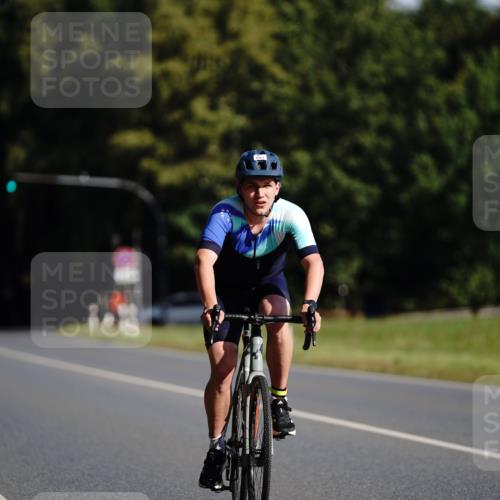 07.09.2025 - 19. Norderstedt Triathlon Michael Burmester http://msf.ph/oto/8844191 07.09.2025 10:23:41 Radfahren 1127 meine-sportfotos.de