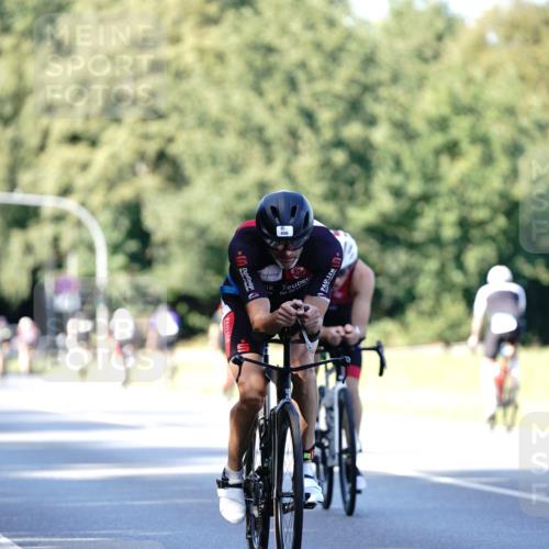 07.09.2025 - 19. Norderstedt Triathlon Michael Burmester http://msf.ph/oto/8844213 07.09.2025 15:59:19 Radfahren 402, 406, 504, 548, 875, 912, 1532 meine-sportfotos.de