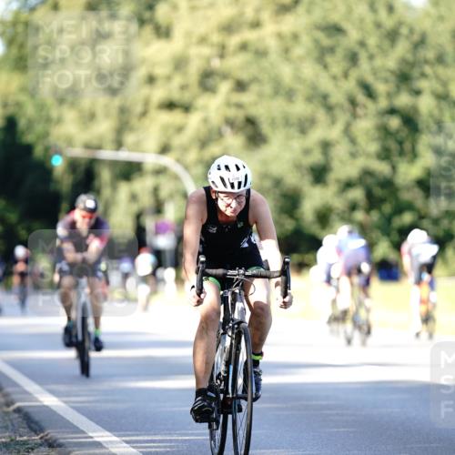 07.09.2025 - 19. Norderstedt Triathlon Michael Burmester http://msf.ph/oto/8844244 07.09.2025 15:59:26 Radfahren 1531, 1533, 1558 meine-sportfotos.de